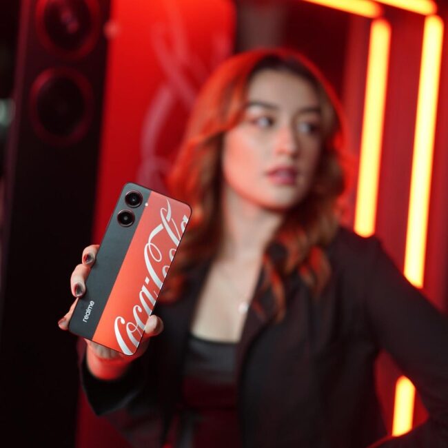 Natasharyder realme coca cola edition 2
